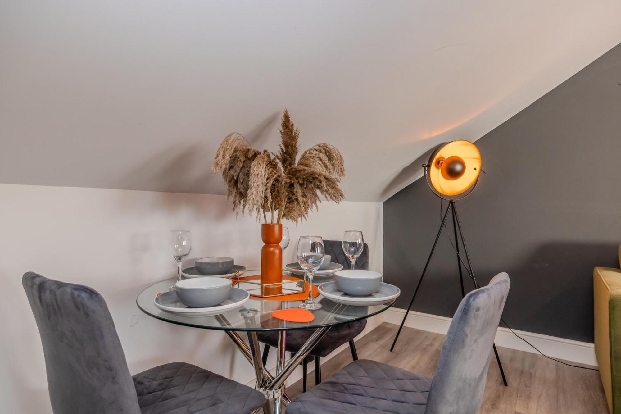 Luxe City Living L 2-Bedroom Flat With Free Parking ブライトン エクステリア 写真